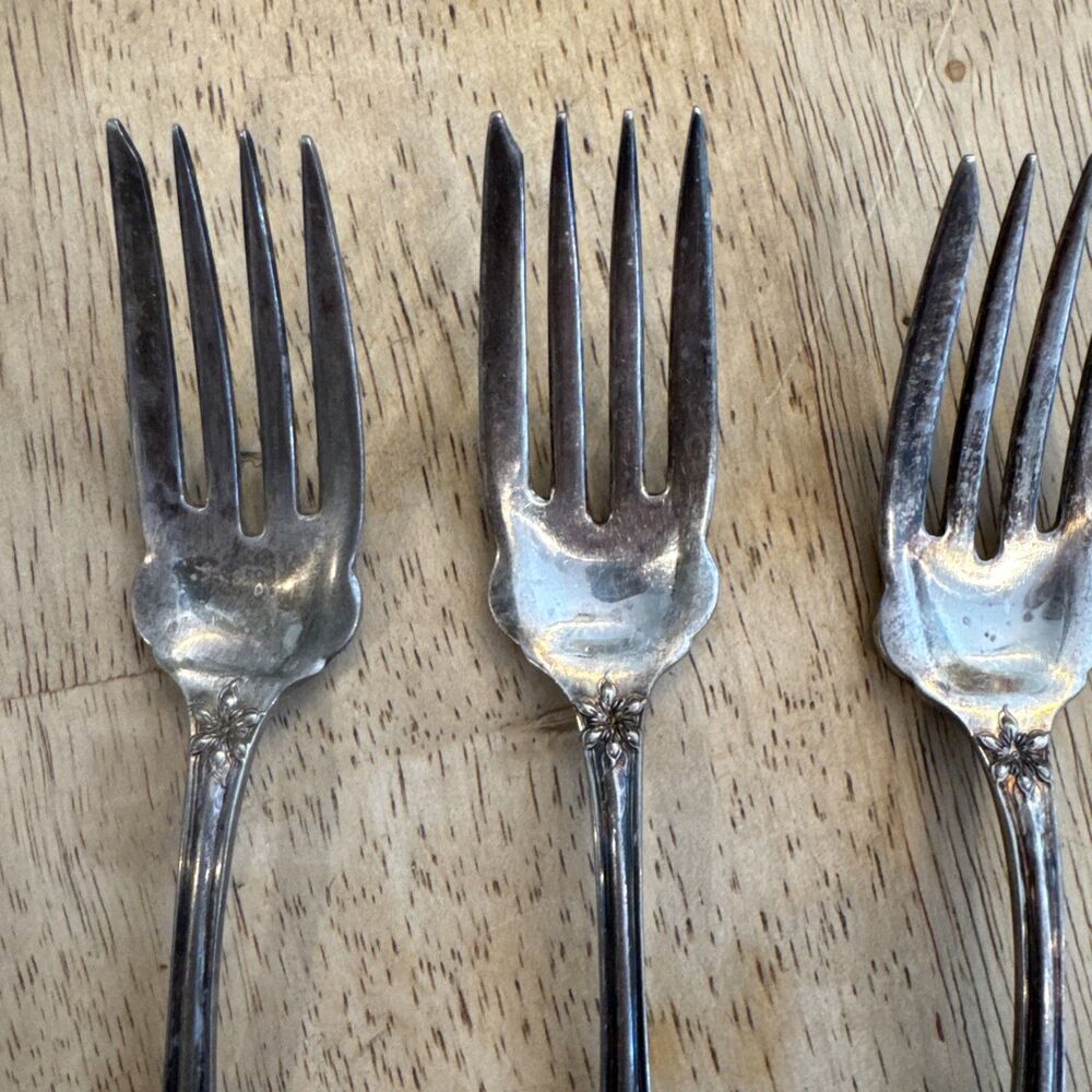 3 Antique Pilgrim Silver Co Sharon Ice Cream Forks Sporks Dessert 6” Engraved H - Picture 3 of 5